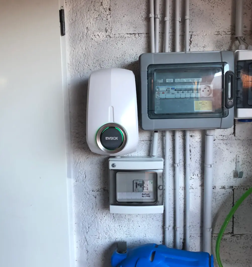 Borne de recharge voiture pour un particulier